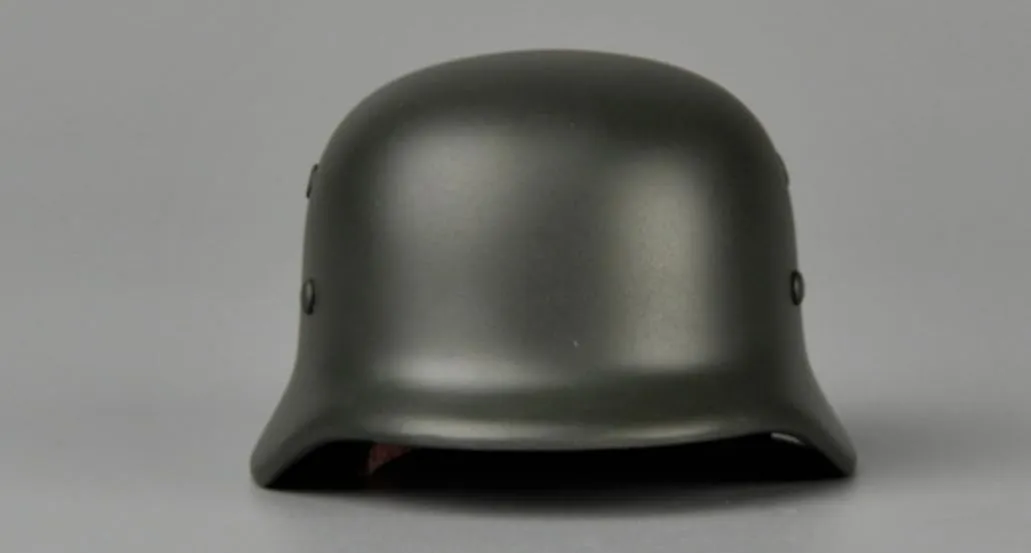 1/6 Scale Action Figure Accessory: WH Metal M35 Helmet Miniature Collectible