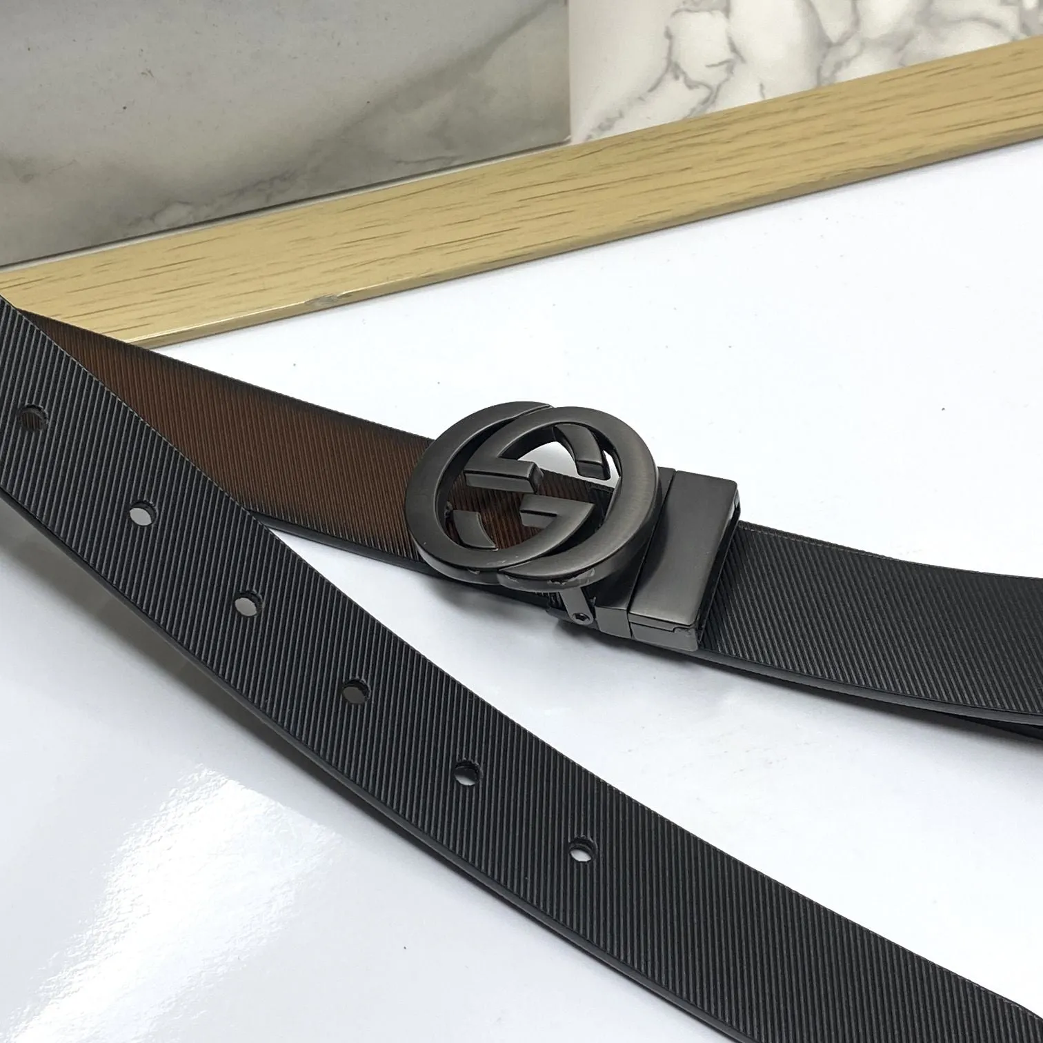 Classic Design Reversible Strap Belt For Men-JonasParamount