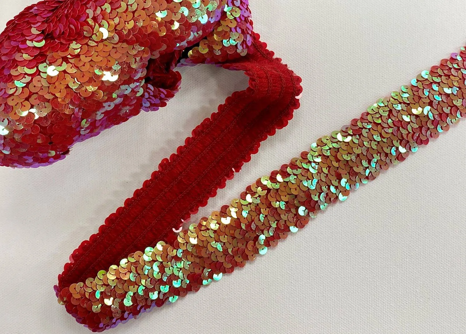 Elasticated Iridescent Sequinned Trim