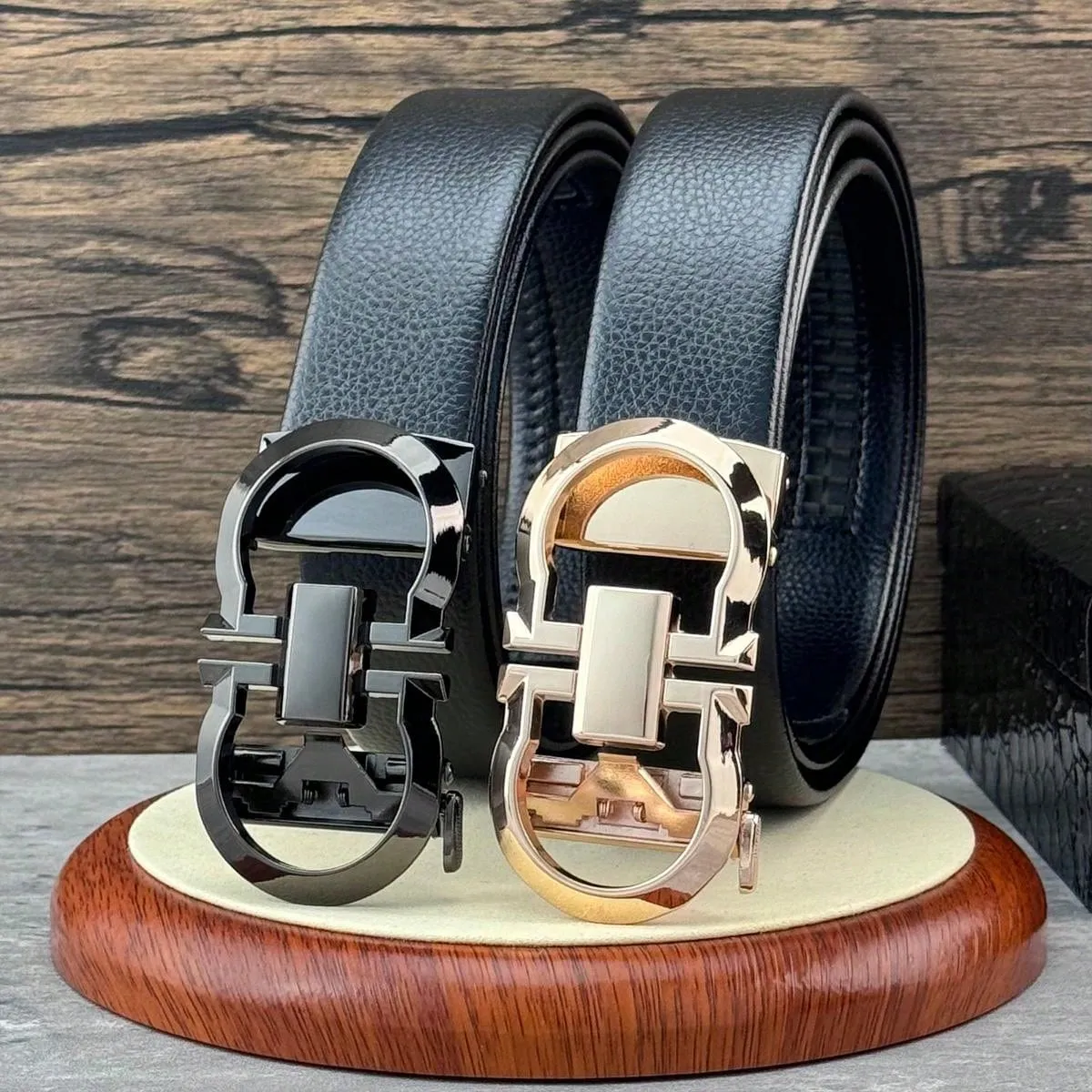 Men's Belt, Fashionable and Classic Casual Belt with Single Prong Buckle