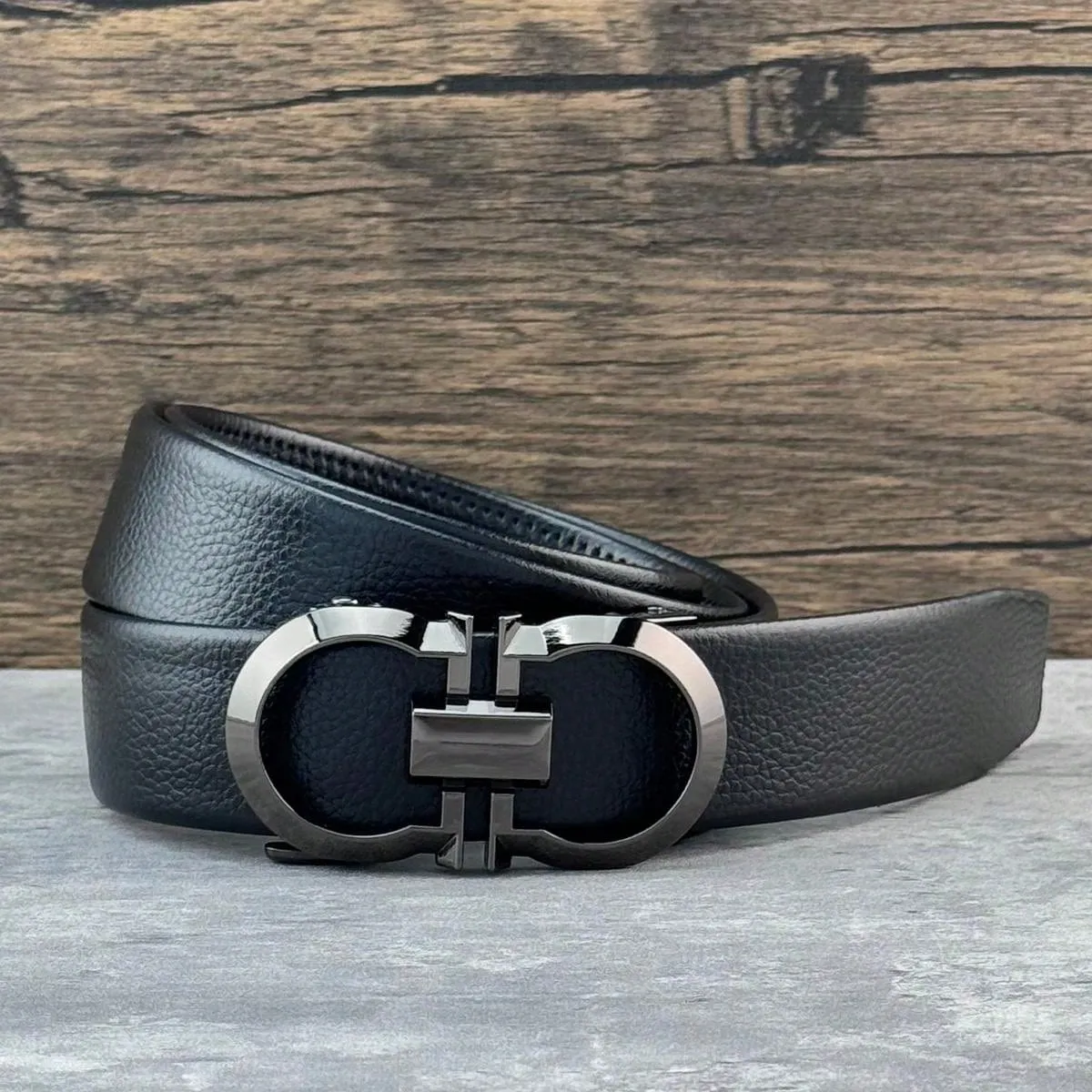 Men's Belt, Fashionable and Classic Casual Belt with Single Prong Buckle